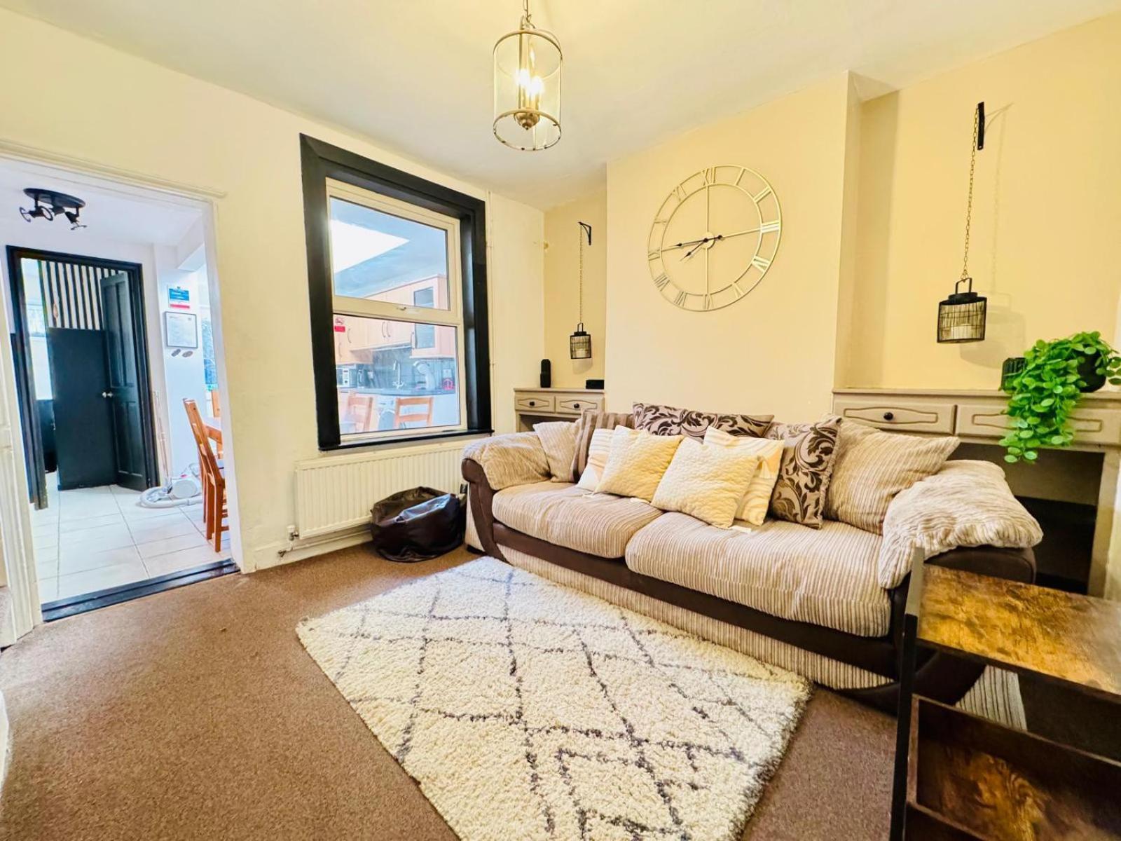 Lovely Dog Friendly, 3 Bed Home Sleeps 8, With Parking & Fenced Garden Work Contractor Leisure, Jasper CBG Exterior foto